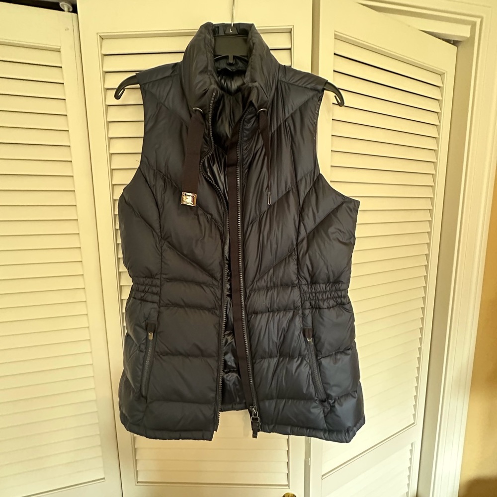 Athleta navy blue down vest